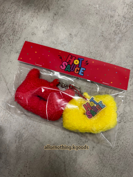 In-stock| BABYMONSTER HOT SAUCE
FLUFFY KEYRING