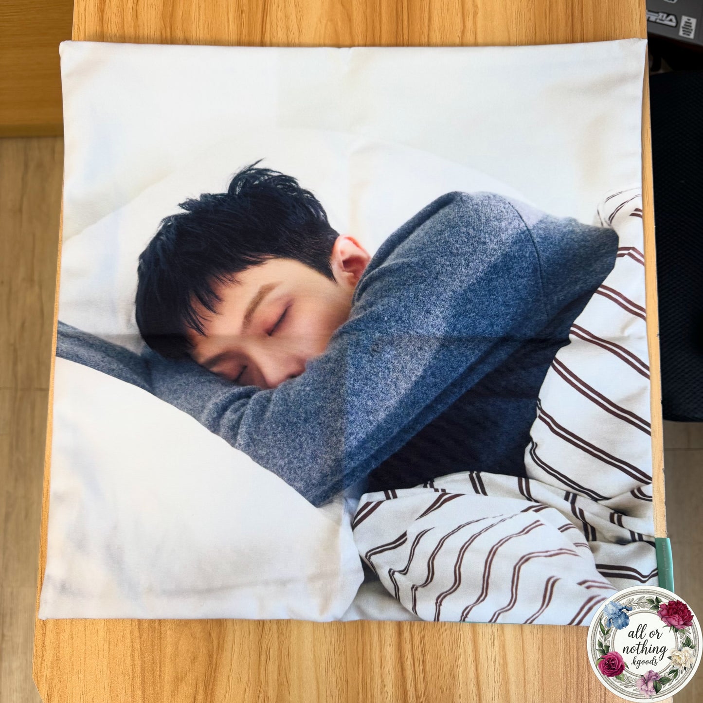 In-stock| G-Dragon FAM meeting Cushion Cover